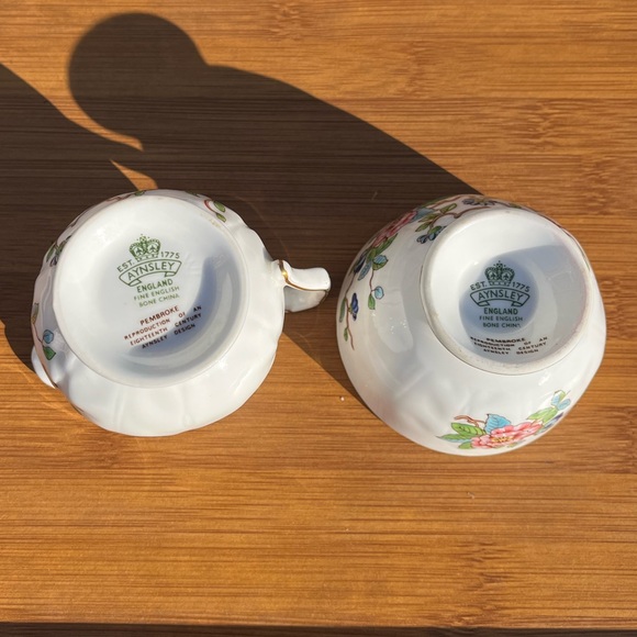 Aynsley Pembroke Fine English Bone China Sugar Bowl and Cream Pitcher - Picture 2 of 5